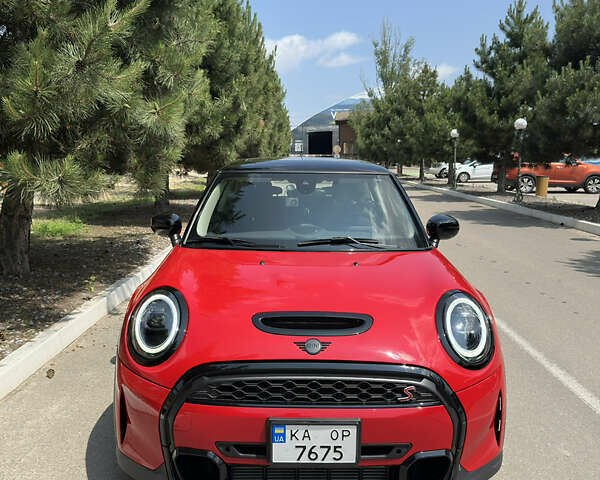 Красный Мини Hatch, объемом двигателя 2 л и пробегом 21 тыс. км за 26500 $, фото 2 на Automoto.ua