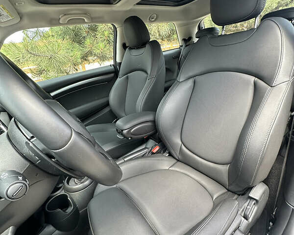Красный Мини Hatch, объемом двигателя 2 л и пробегом 21 тыс. км за 26500 $, фото 22 на Automoto.ua