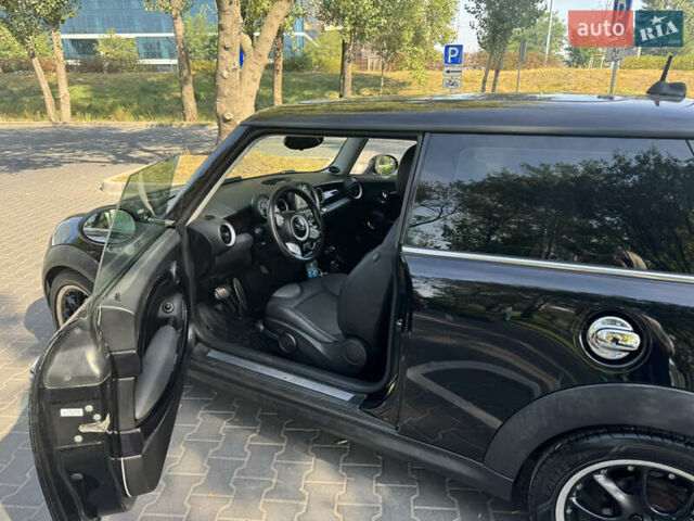 Мини Hatch, объемом двигателя 1.6 л и пробегом 244 тыс. км за 8500 $, фото 6 на Automoto.ua