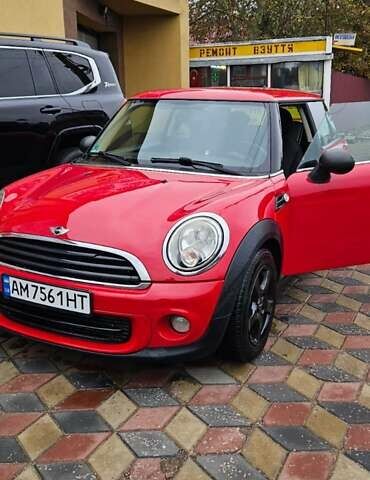 Мини Hatch, объемом двигателя 1.6 л и пробегом 192 тыс. км за 7500 $, фото 2 на Automoto.ua