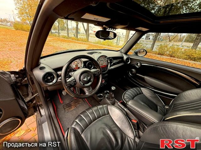 Міні Hatch, об'ємом двигуна 1.6 л та пробігом 119 тис. км за 6700 $, фото 7 на Automoto.ua