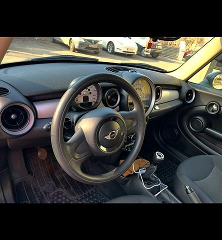 Мини Hatch, объемом двигателя 16 л и пробегом 214 тыс. км за 6300 $, фото 7 на Automoto.ua