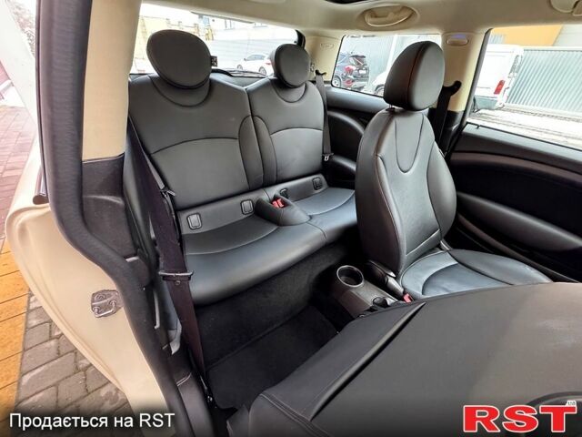 Мини Hatch, объемом двигателя 1.6 л и пробегом 83 тыс. км за 9500 $, фото 4 на Automoto.ua