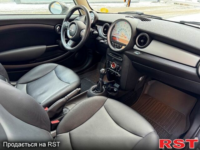 Мини Hatch, объемом двигателя 1.6 л и пробегом 83 тыс. км за 9500 $, фото 1 на Automoto.ua