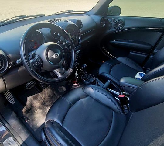 Мини Hatch, объемом двигателя 1.6 л и пробегом 102 тыс. км за 12500 $, фото 5 на Automoto.ua