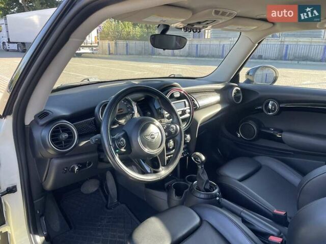 Мини Hatch, объемом двигателя 2 л и пробегом 171 тыс. км за 11200 $, фото 11 на Automoto.ua