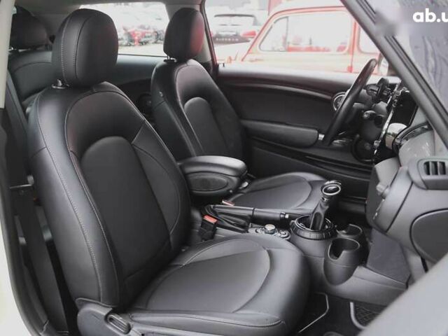 Мини Hatch, объемом двигателя 1.5 л и пробегом 157 тыс. км за 9000 $, фото 10 на Automoto.ua