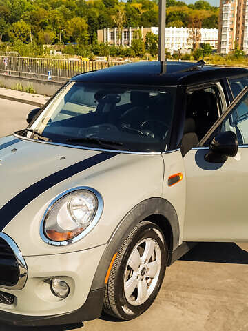 Мини Hatch, объемом двигателя 1.5 л и пробегом 150 тыс. км за 12500 $, фото 14 на Automoto.ua