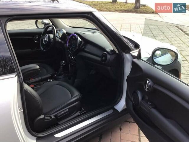 Мини Hatch, объемом двигателя 1.5 л и пробегом 59 тыс. км за 12800 $, фото 14 на Automoto.ua