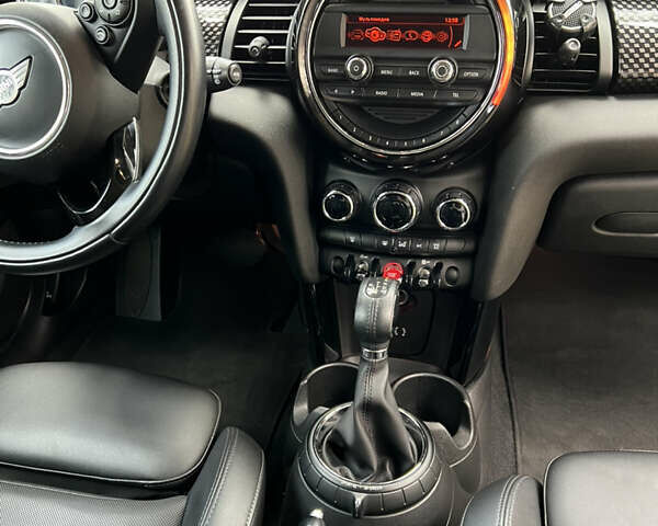 Мини Hatch, объемом двигателя 2 л и пробегом 103 тыс. км за 13000 $, фото 8 на Automoto.ua