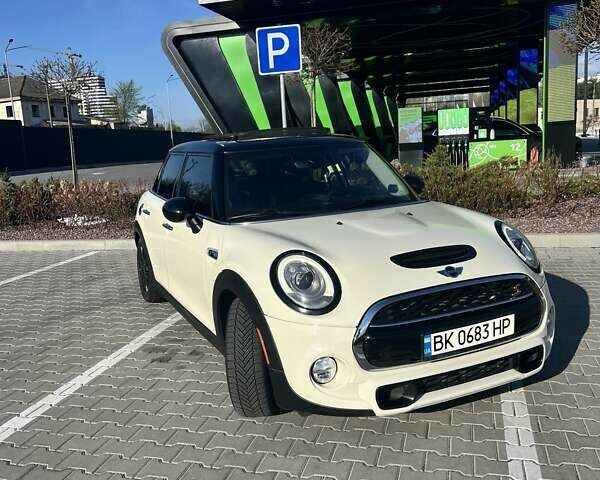 Міні Hatch, об'ємом двигуна 2 л та пробігом 89 тис. км за 18500 $, фото 4 на Automoto.ua