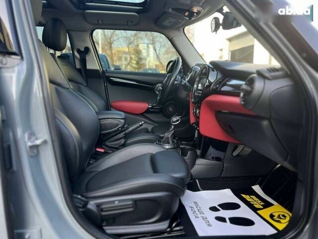 Мини Hatch, объемом двигателя 2 л и пробегом 46 тыс. км за 18000 $, фото 25 на Automoto.ua
