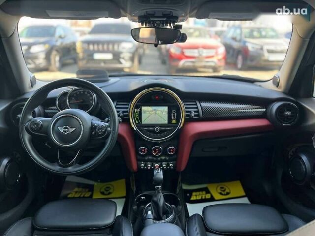 Мини Hatch, объемом двигателя 2 л и пробегом 46 тыс. км за 18000 $, фото 22 на Automoto.ua