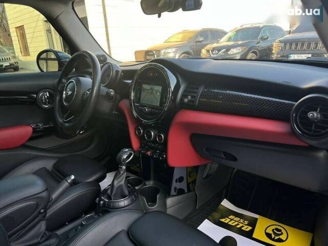 Мини Hatch, объемом двигателя 2 л и пробегом 46 тыс. км за 18000 $, фото 27 на Automoto.ua