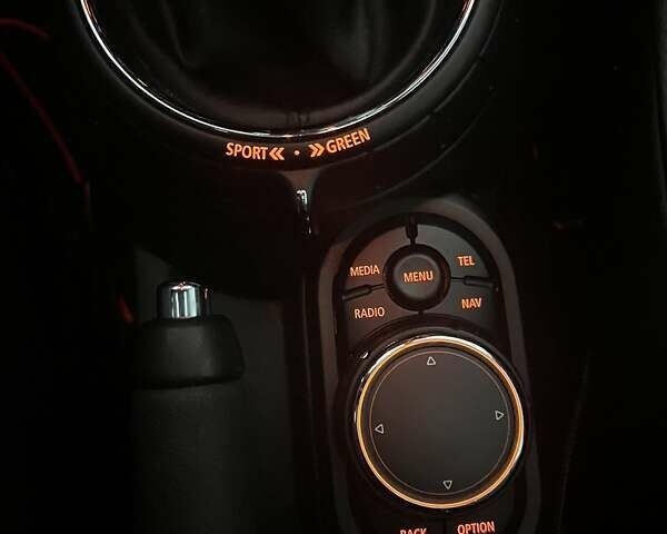 Мини Hatch, объемом двигателя 2 л и пробегом 46 тыс. км за 18500 $, фото 33 на Automoto.ua