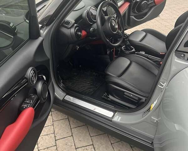 Мини Hatch, объемом двигателя 2 л и пробегом 46 тыс. км за 18500 $, фото 19 на Automoto.ua