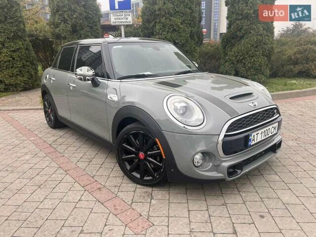 Мини Hatch, объемом двигателя 2 л и пробегом 46 тыс. км за 18500 $, фото 2 на Automoto.ua
