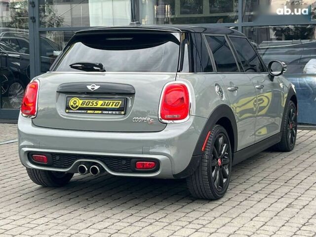 Мини Hatch, объемом двигателя 2 л и пробегом 46 тыс. км за 18000 $, фото 6 на Automoto.ua