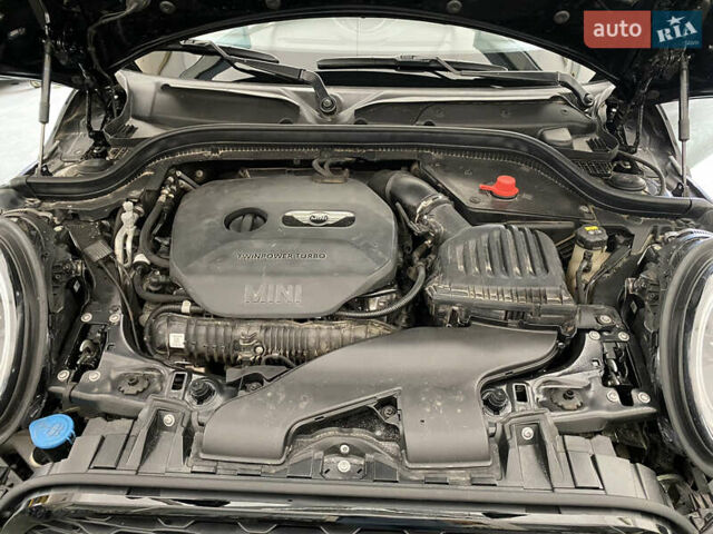 Мини Hatch, объемом двигателя 2 л и пробегом 56 тыс. км за 18450 $, фото 1 на Automoto.ua