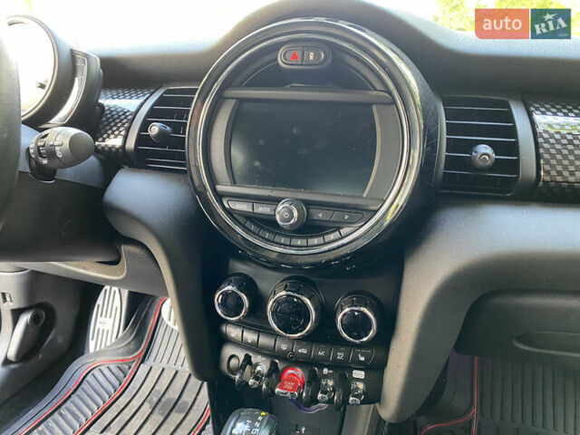 Мини Hatch, объемом двигателя 2 л и пробегом 56 тыс. км за 18450 $, фото 20 на Automoto.ua