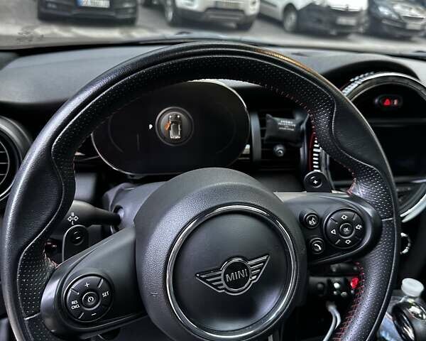 Мини Hatch, объемом двигателя 2 л и пробегом 45 тыс. км за 19500 $, фото 8 на Automoto.ua