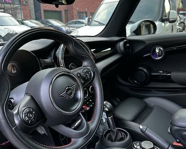 Мини Hatch, объемом двигателя 2 л и пробегом 45 тыс. км за 19500 $, фото 7 на Automoto.ua