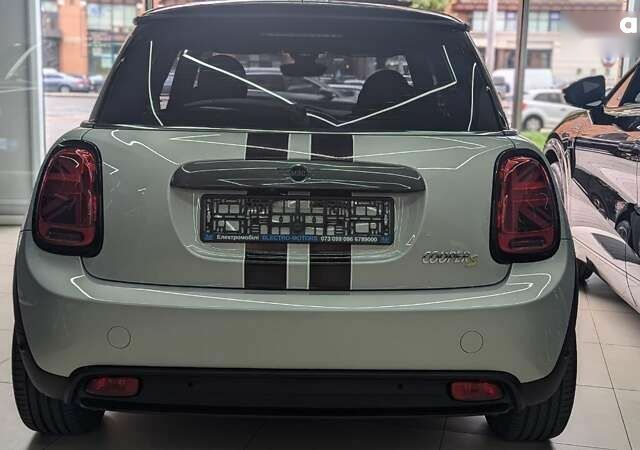 Мини Hatch, объемом двигателя 0 л и пробегом 41 тыс. км за 16099 $, фото 16 на Automoto.ua