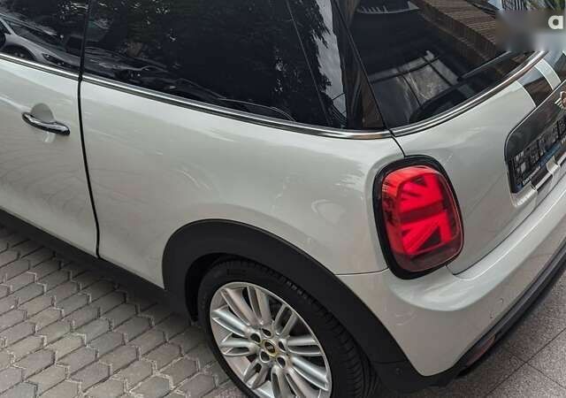 Мини Hatch, объемом двигателя 0 л и пробегом 41 тыс. км за 16099 $, фото 25 на Automoto.ua