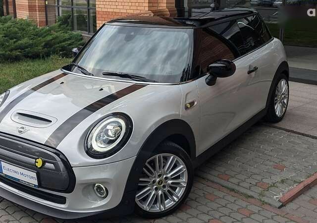 Мини Hatch, объемом двигателя 0 л и пробегом 41 тыс. км за 16099 $, фото 2 на Automoto.ua