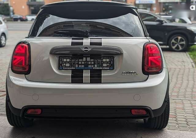 Мини Hatch, объемом двигателя 0 л и пробегом 41 тыс. км за 16099 $, фото 23 на Automoto.ua