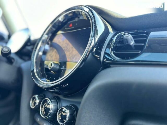 Мини Hatch, объемом двигателя 0 л и пробегом 25 тыс. км за 15999 $, фото 3 на Automoto.ua
