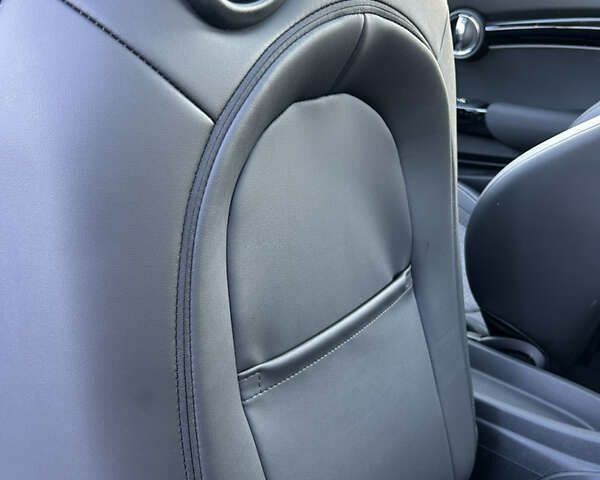 Мини Hatch, объемом двигателя 0 л и пробегом 25 тыс. км за 15999 $, фото 25 на Automoto.ua