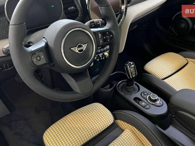купити нове авто Міні Hatch 2023 року від офіційного дилера Емералд Моторс Міні фото