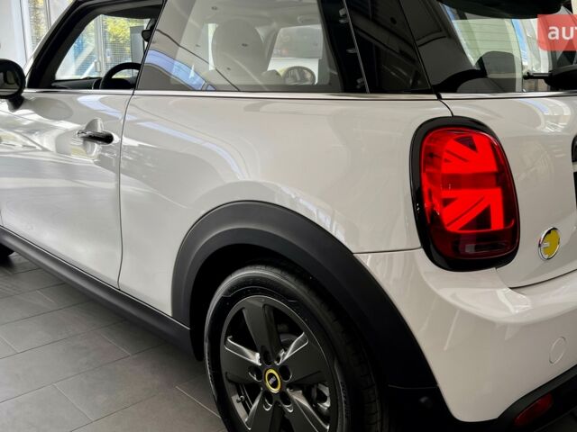 купити нове авто Міні Hatch 2023 року від офіційного дилера Емералд Моторс Міні фото