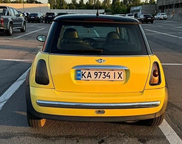Жовтий Міні Hatch, об'ємом двигуна 1.36 л та пробігом 228 тис. км за 4300 $, фото 4 на Automoto.ua