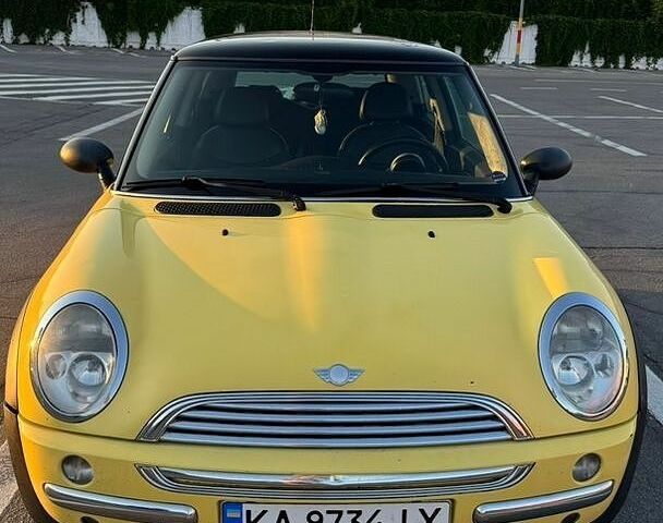 Жовтий Міні Hatch, об'ємом двигуна 1.36 л та пробігом 228 тис. км за 4300 $, фото 5 на Automoto.ua