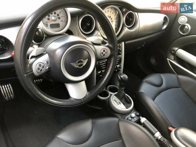 Желтый Мини Hatch, объемом двигателя 1.6 л и пробегом 150 тыс. км за 9200 $, фото 11 на Automoto.ua