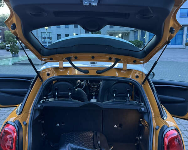 Желтый Мини Hatch, объемом двигателя 2 л и пробегом 150 тыс. км за 11900 $, фото 16 на Automoto.ua