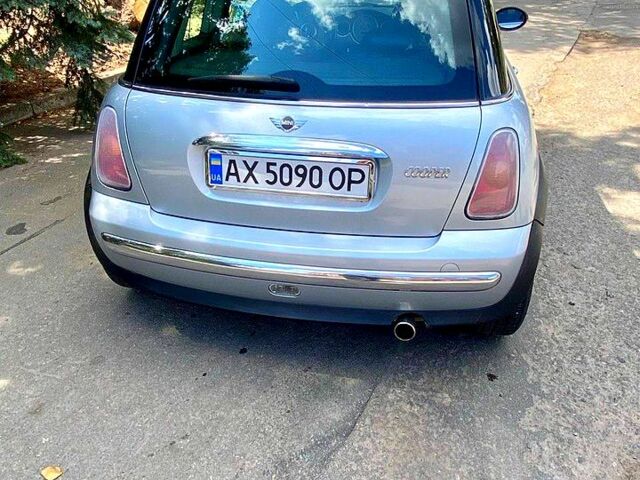 Сірий Міні Hatch, об'ємом двигуна 1.6 л та пробігом 166 тис. км за 4800 $, фото 2 на Automoto.ua