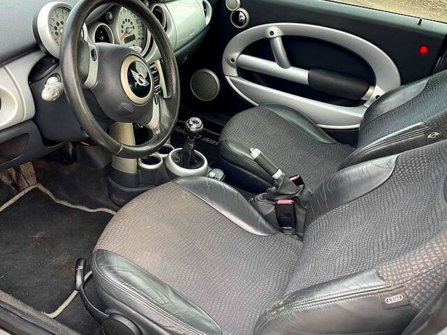 Серый Мини Hatch, объемом двигателя 1.6 л и пробегом 137 тыс. км за 4600 $, фото 5 на Automoto.ua