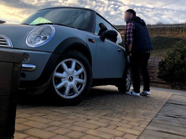 Сірий Міні Hatch, об'ємом двигуна 1.6 л та пробігом 290 тис. км за 4300 $, фото 4 на Automoto.ua
