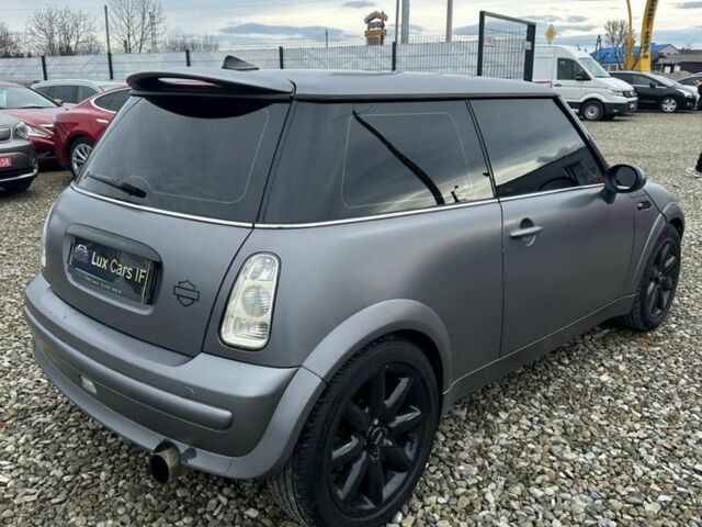 Серый Мини Hatch, объемом двигателя 1.6 л и пробегом 293 тыс. км за 4800 $, фото 3 на Automoto.ua