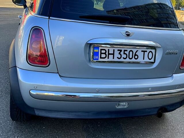 Серый Мини Hatch, объемом двигателя 1.6 л и пробегом 220 тыс. км за 4300 $, фото 5 на Automoto.ua