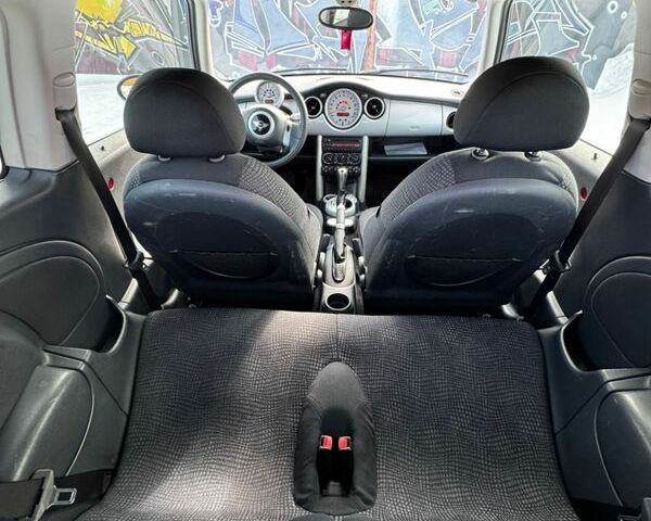 Серый Мини Hatch, объемом двигателя 1.6 л и пробегом 223 тыс. км за 4600 $, фото 11 на Automoto.ua