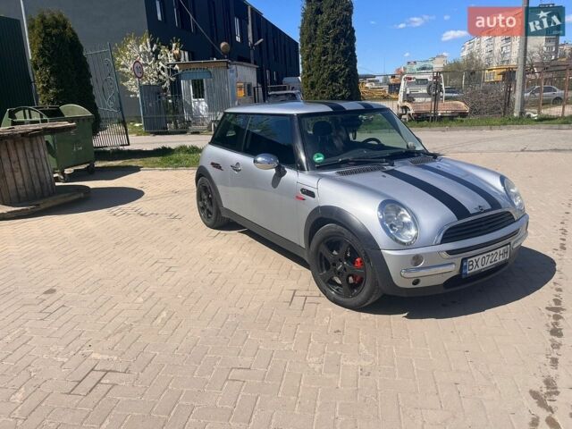 Серый Мини Hatch, объемом двигателя 1.6 л и пробегом 200 тыс. км за 4555 $, фото 5 на Automoto.ua
