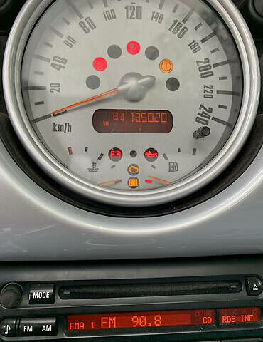 Сірий Міні Hatch, об'ємом двигуна 1.6 л та пробігом 130 тис. км за 4900 $, фото 6 на Automoto.ua