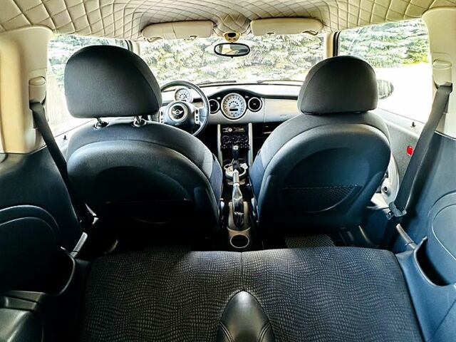 Сірий Міні Hatch, об'ємом двигуна 1.6 л та пробігом 167 тис. км за 4500 $, фото 12 на Automoto.ua
