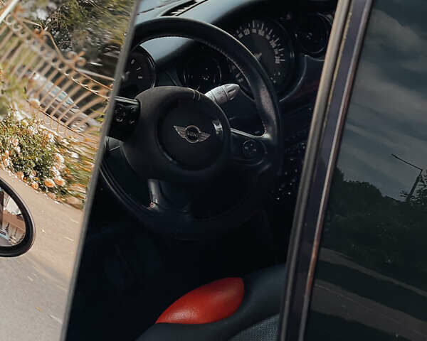 Сірий Міні Hatch, об'ємом двигуна 1.6 л та пробігом 171 тис. км за 5400 $, фото 13 на Automoto.ua