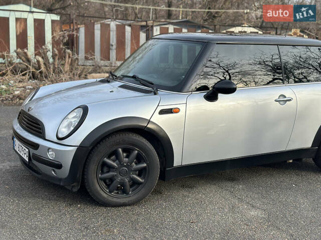 Сірий Міні Hatch, об'ємом двигуна 1.6 л та пробігом 287 тис. км за 3500 $, фото 3 на Automoto.ua