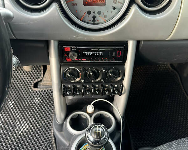 Серый Мини Hatch, объемом двигателя 1.6 л и пробегом 287 тыс. км за 3500 $, фото 17 на Automoto.ua